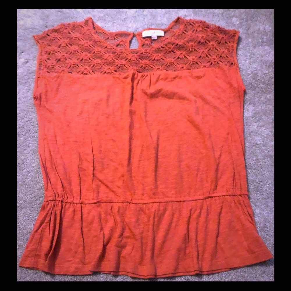Loft top - super cute - excellent condition